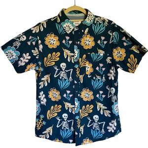 Reverse‎ Threads Hawaiian Skeletons Button Shirt Short Sleeves Size Small